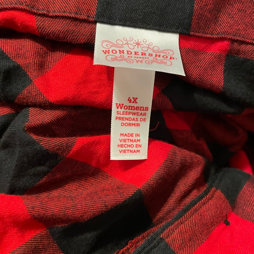 Christmas pjs
Buffalo Plaid 2 pc sleep wear - Picture 14 of 15